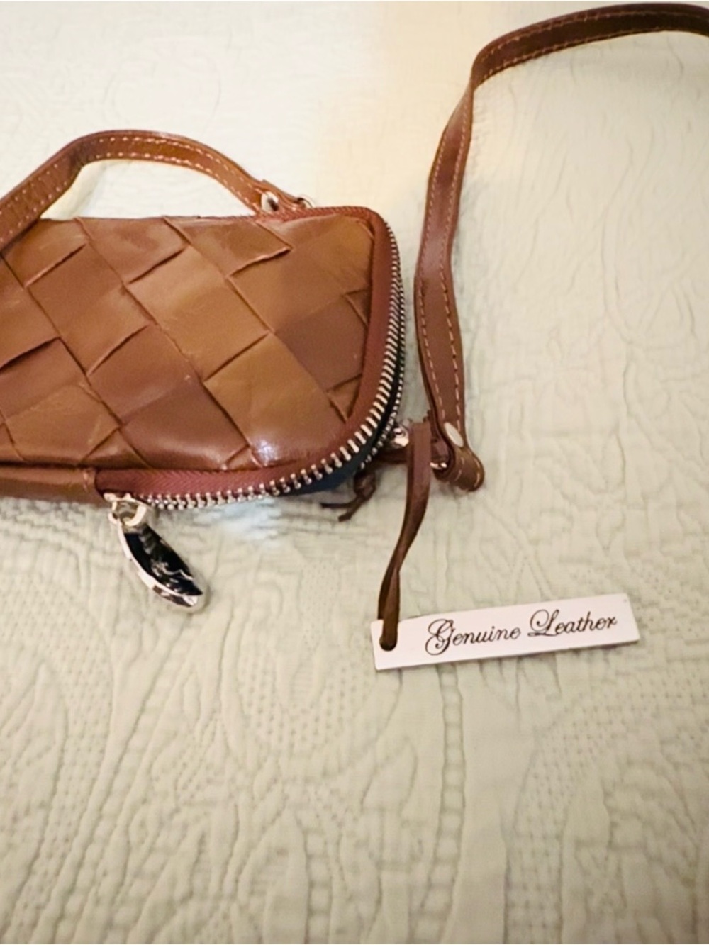 Ashwood unisex cross bodybag, leather woven, like new. - Picture 10 of 11